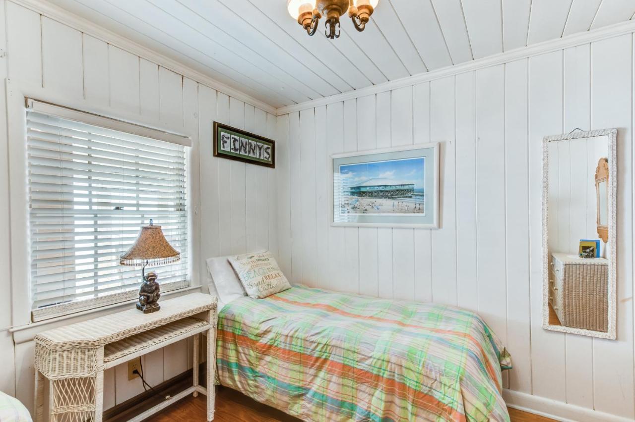 Clervue Cottage Folly Beach Exterior photo
